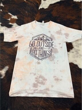 Spectra USA Tie-Dye 'Go Outside and Do Things' Graphic T-Shirt Size Small